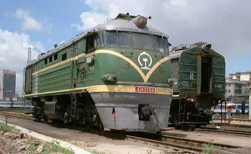 西瓜、橘子、老虎、藍(lán)貓……讓人大開(kāi)眼界的中國(guó)火車(chē)機(jī)車(chē)簡(jiǎn)譜及花名